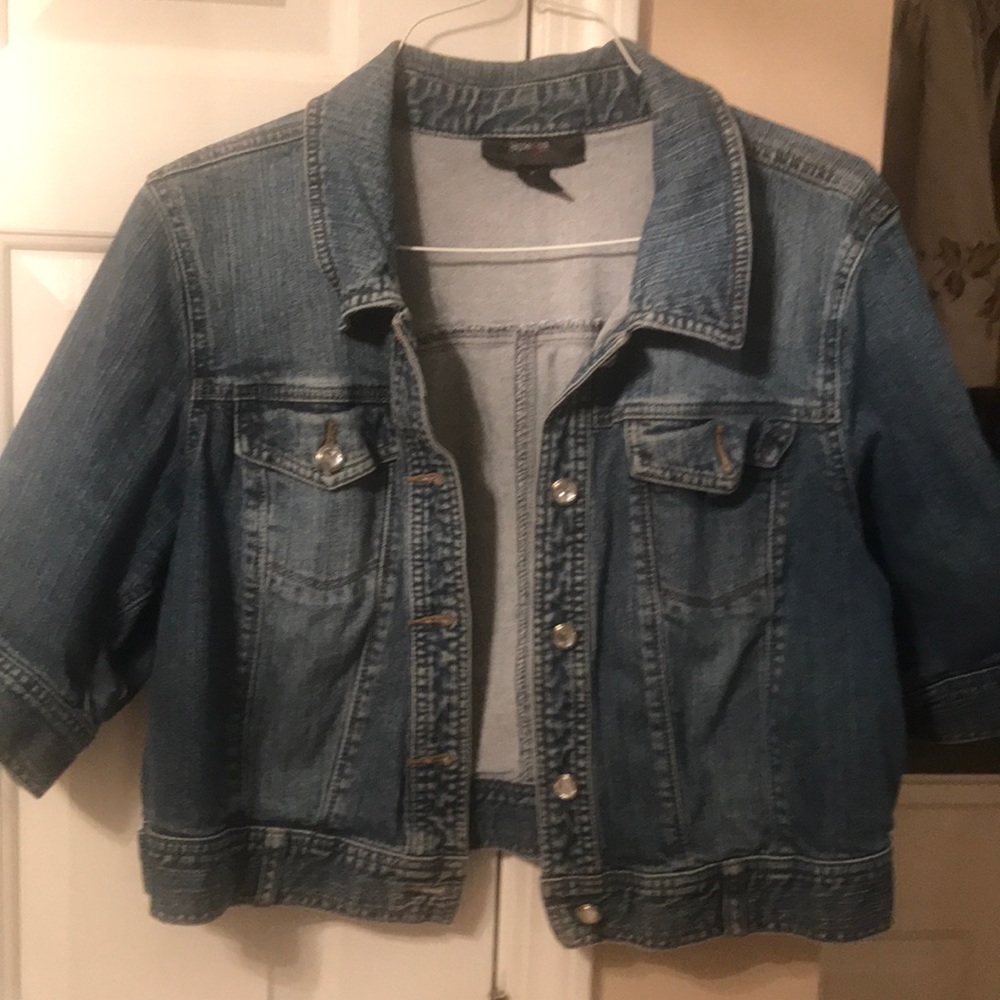 Ladies short Jean Jacket
